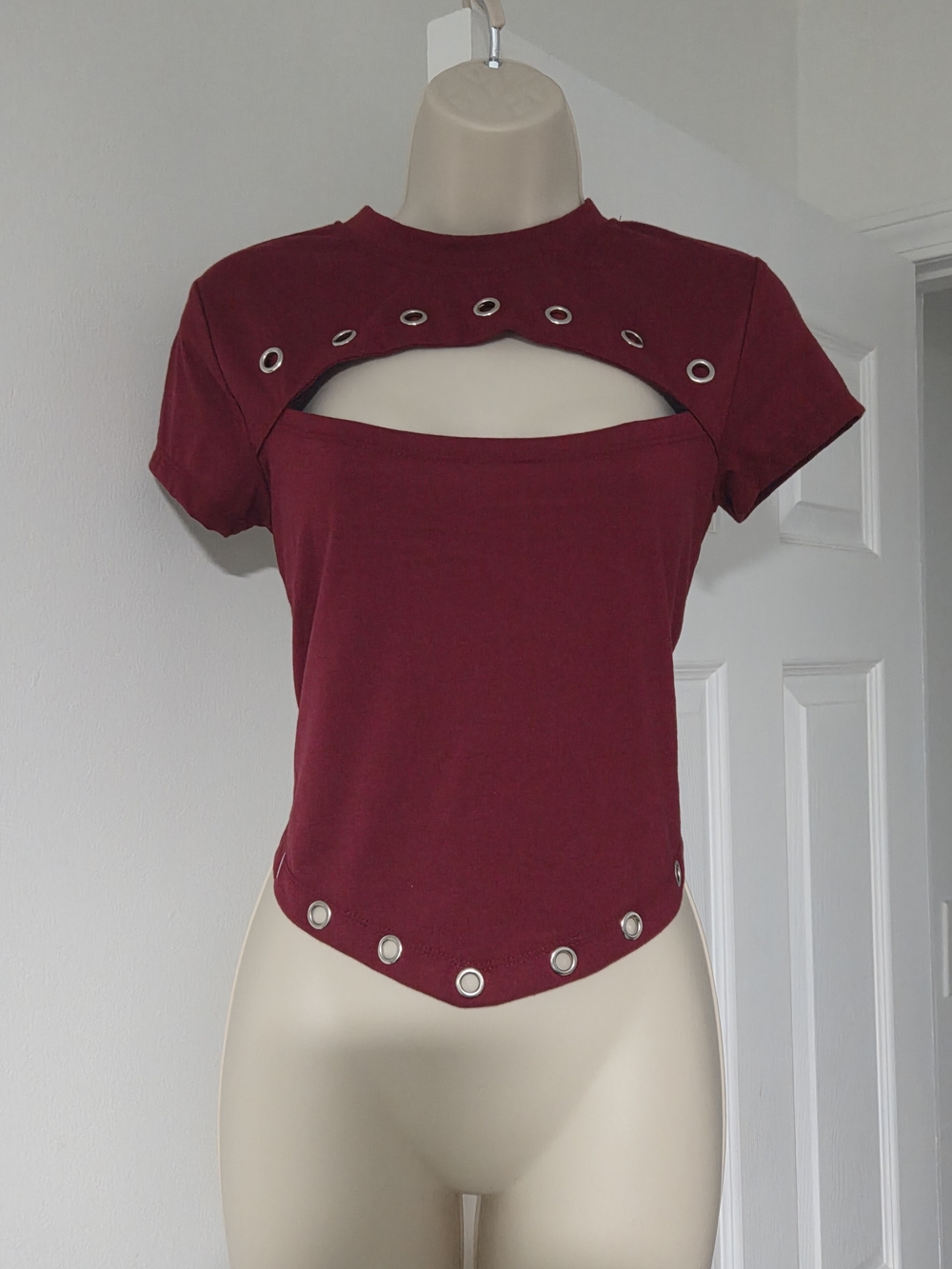 Grommet Detail Burgundy Cutout Crop Top